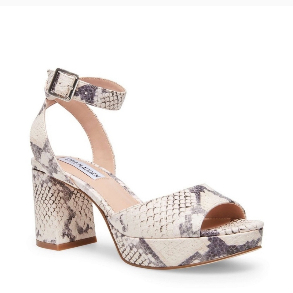 *NEW* Steve Madden heels